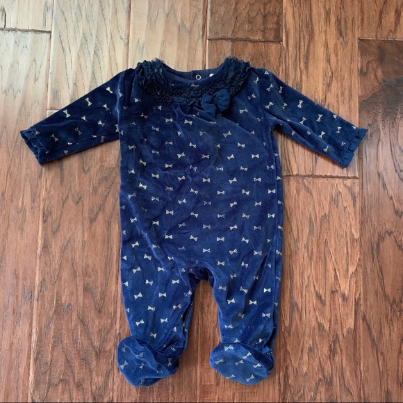 Footie outfit. - Picture 2 of 6